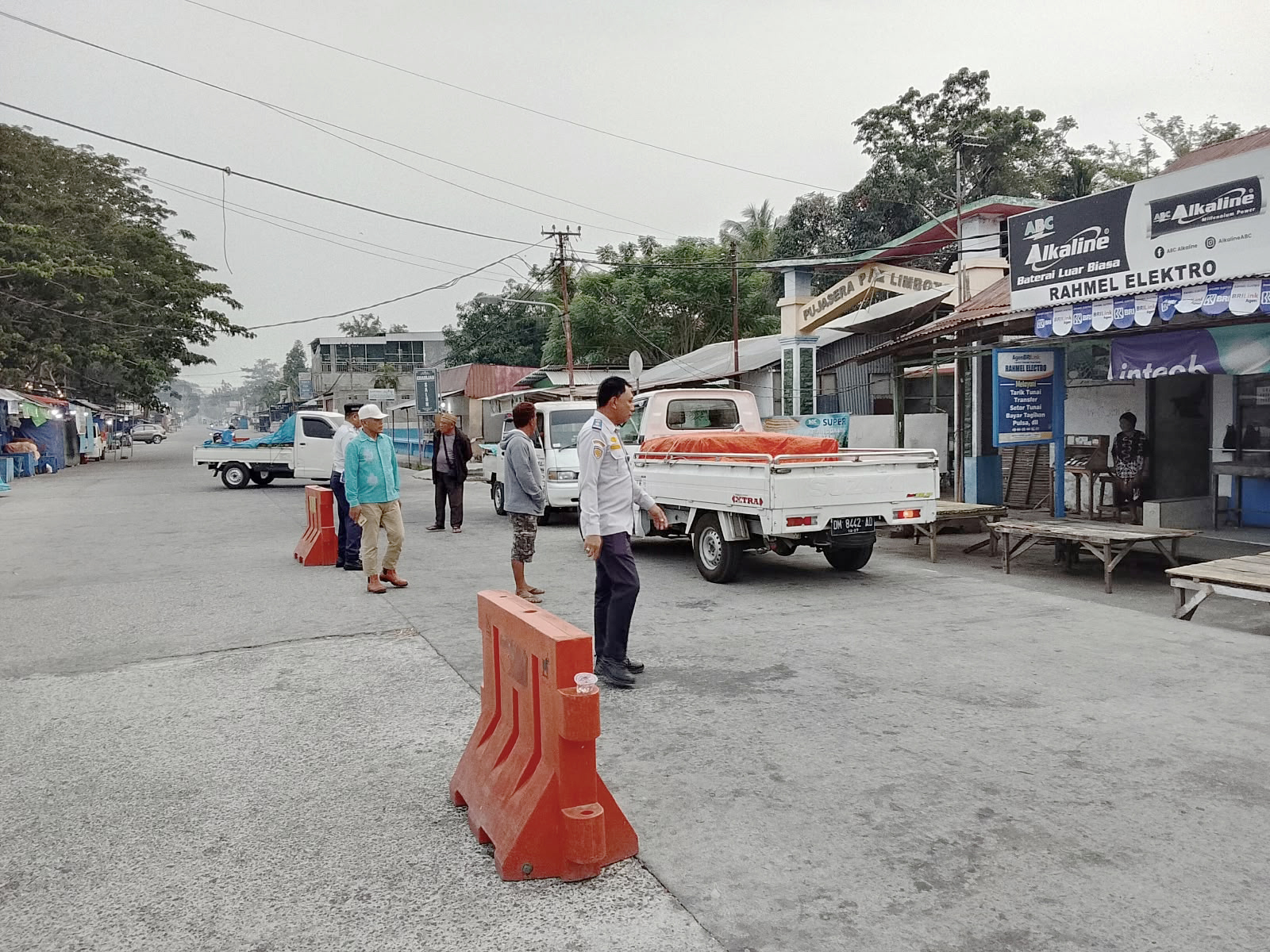Penertiban Pedagang Pasar Limboto di Jalur Masuk dan Keluar AKDP, Dishub Pastikan Akses Terminal Tipe B Limboto Tetap Lancar
